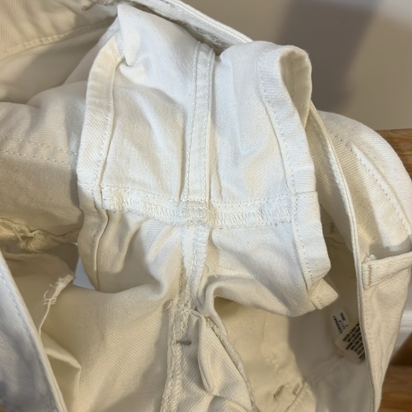 American Eagle Outfitters White Jean Shorts - Picture 8 of 8